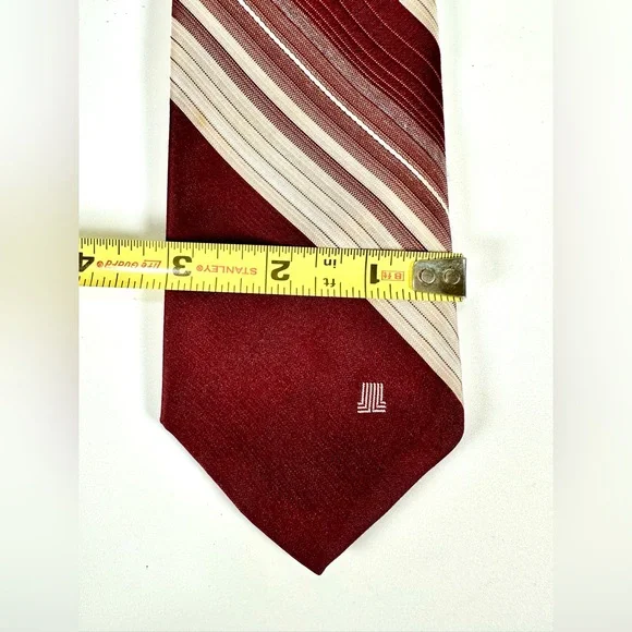 Lanvin Diagonal Elegant Striped Tie